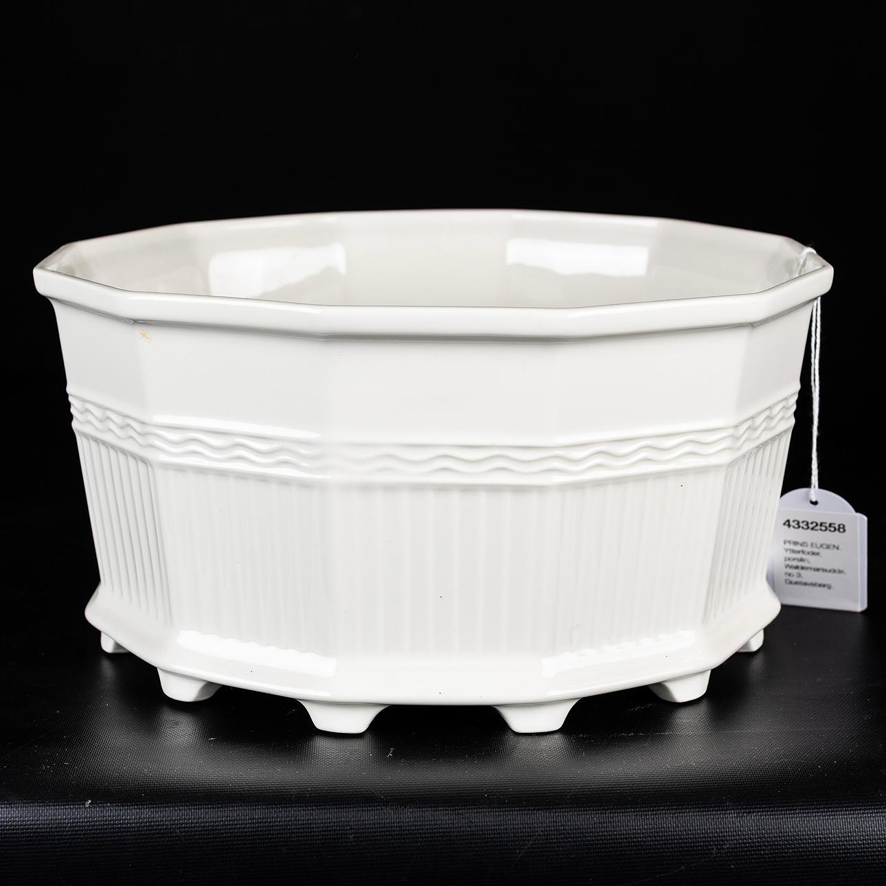 PRINS EUGEN. Ytterfoder, porslin, Waldemarsudde, no 3, Gustavsberg.