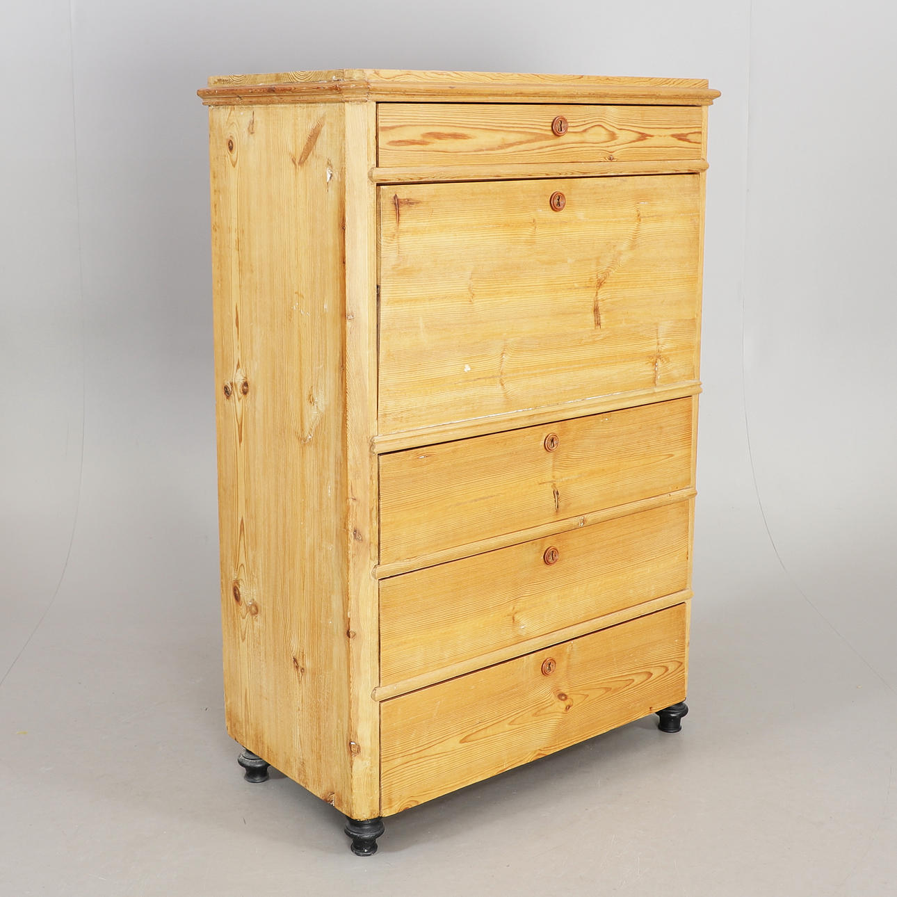 A chiffon, 18th/20th century.