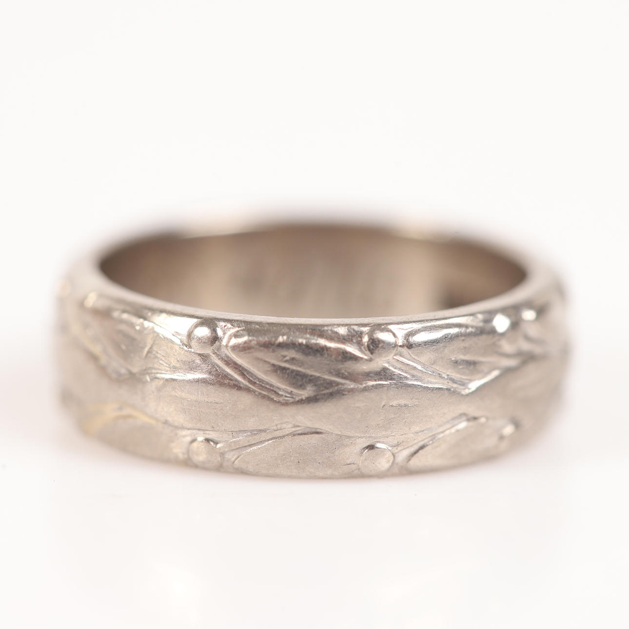 GRADUATION RING, 18 K white gold.