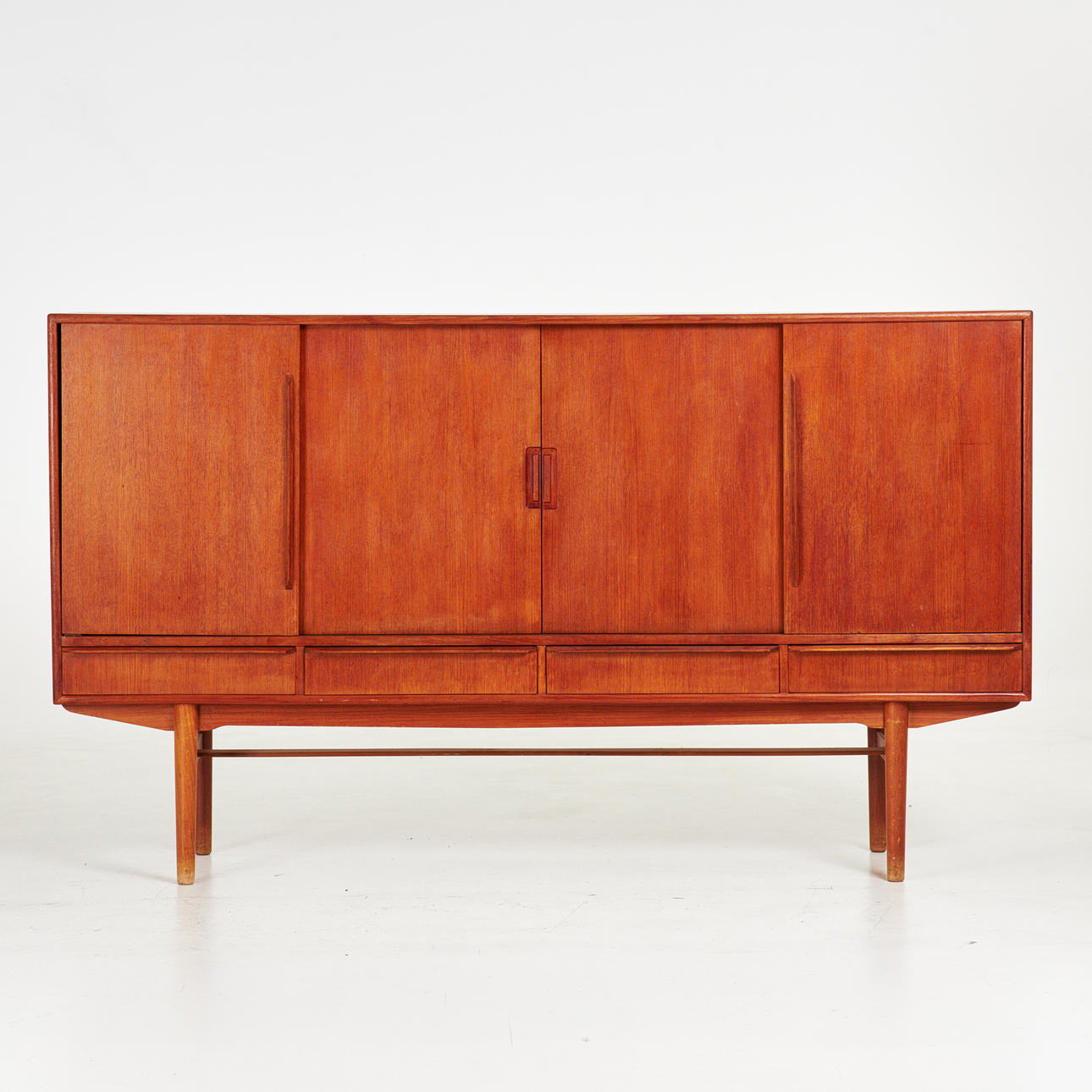 SIDEBOARD. ca 1960-tal, teak.