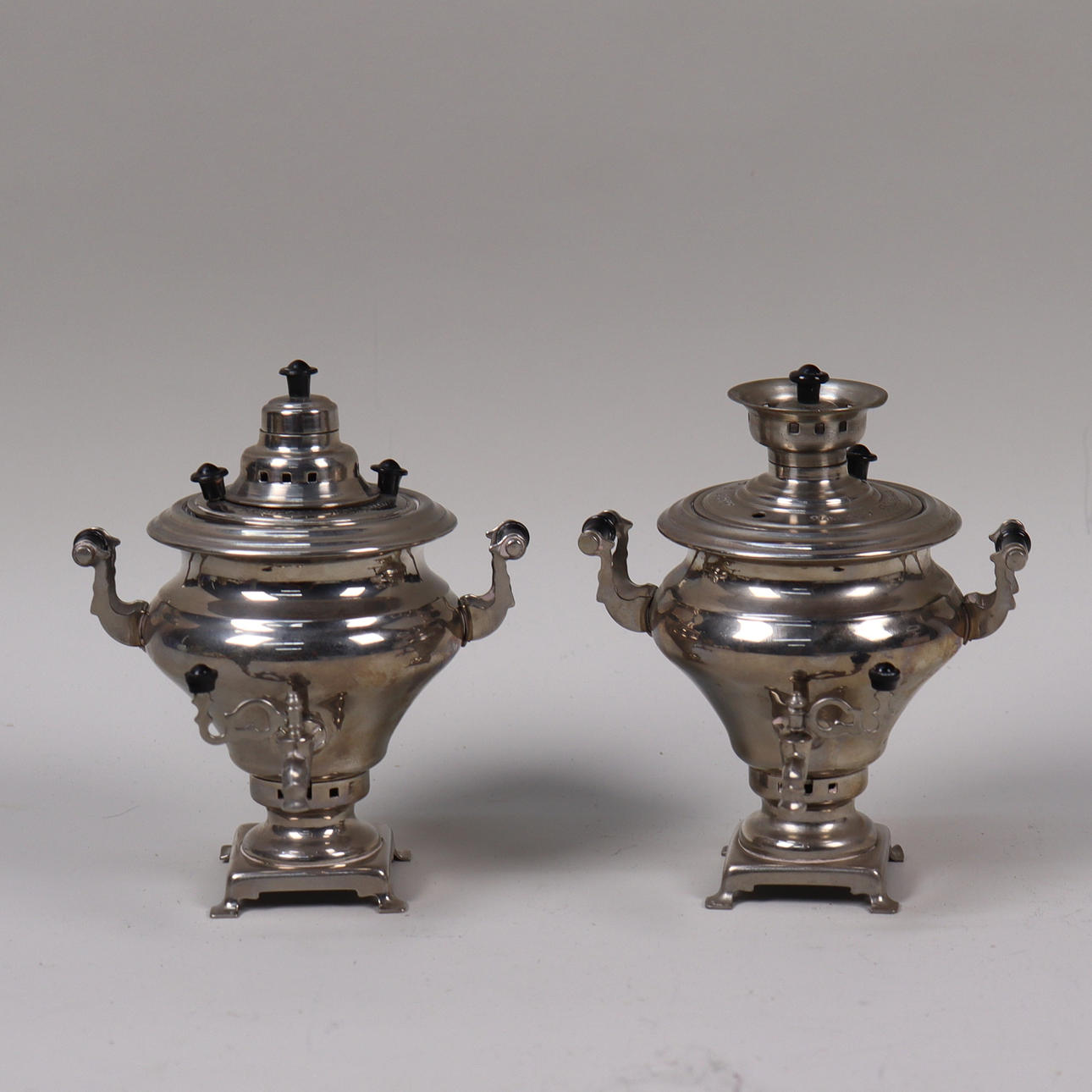 MINI SAMOVARS, white metal, CCCP/USSR, 2pcs.