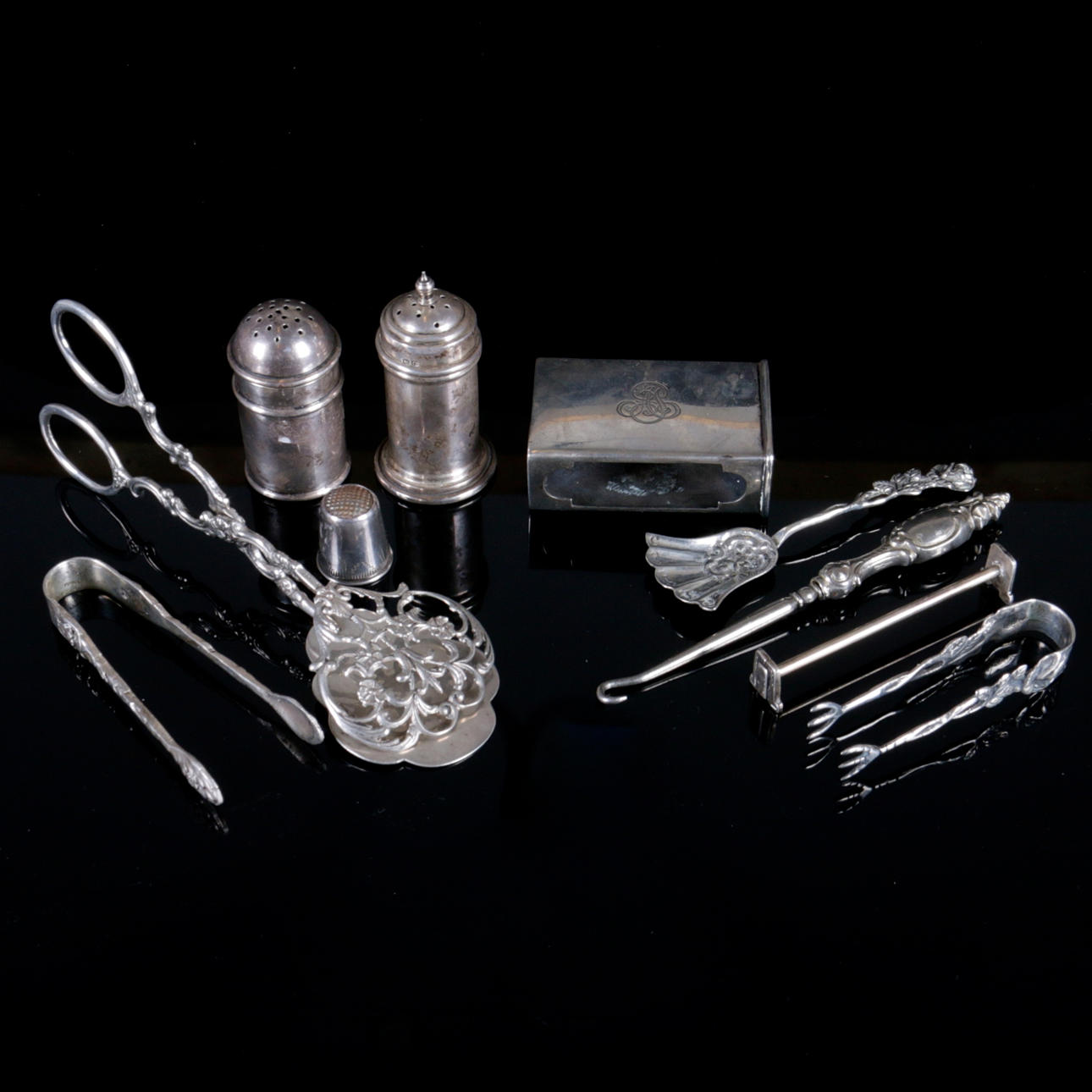 PARTI SILVER, 10 delar, delvis socker- samt kaktång, 1900-tal.