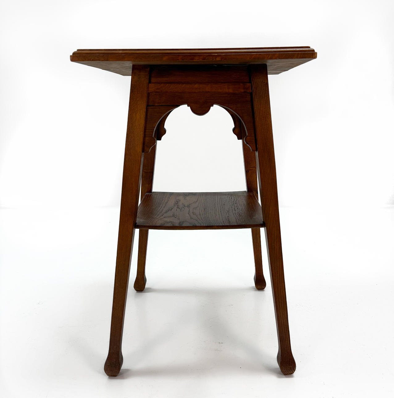 An early 20th century oak table.