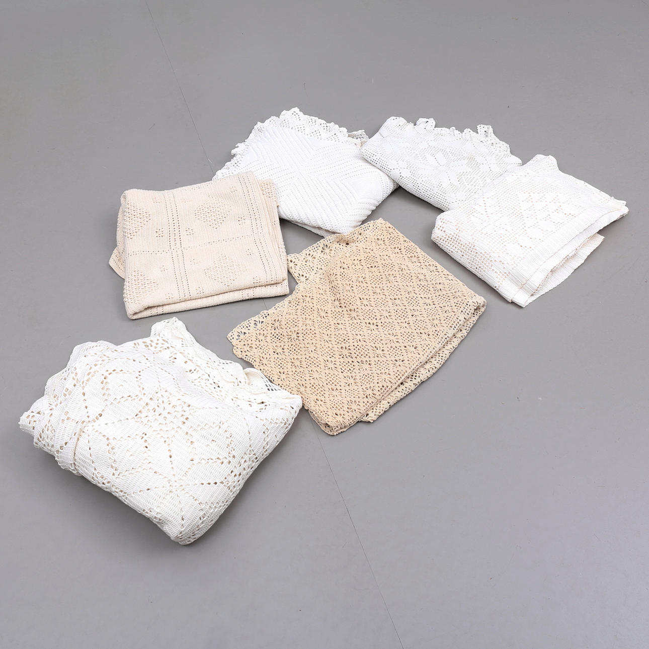 CROCHET BEDSPREADS and TABLECLOTHS, 6 pieces, needlework.