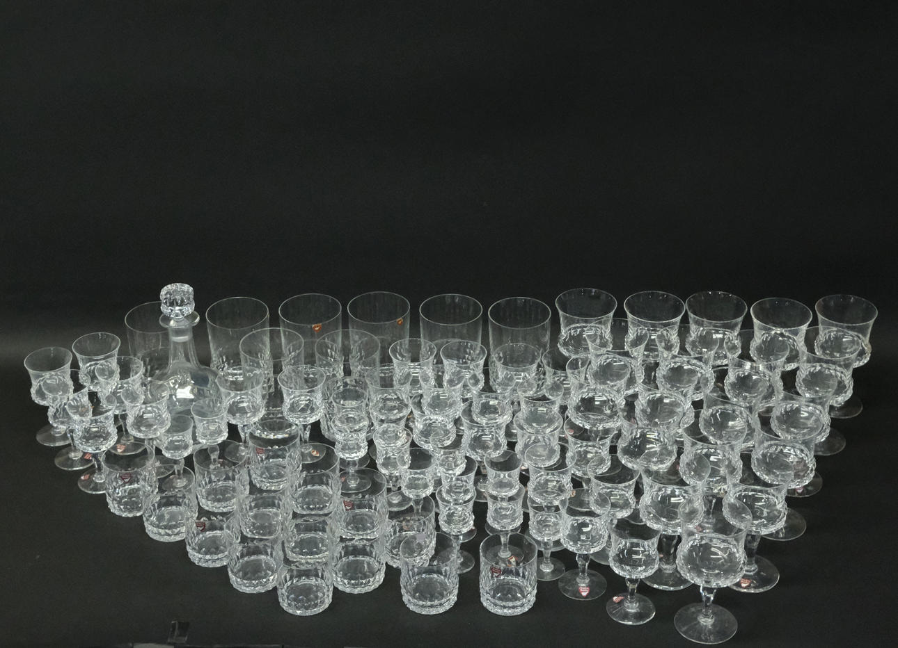 INGEBORG LUNDIN. TORREFORS, SILVIA GLASWAREN, 80 STÜCK.