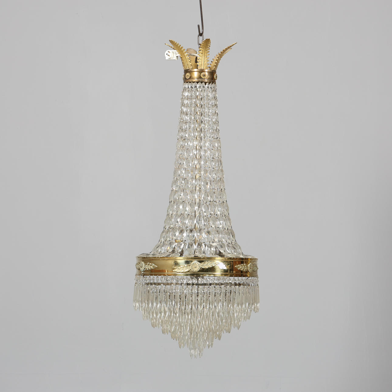 LYSEKRONE, Empirstil.