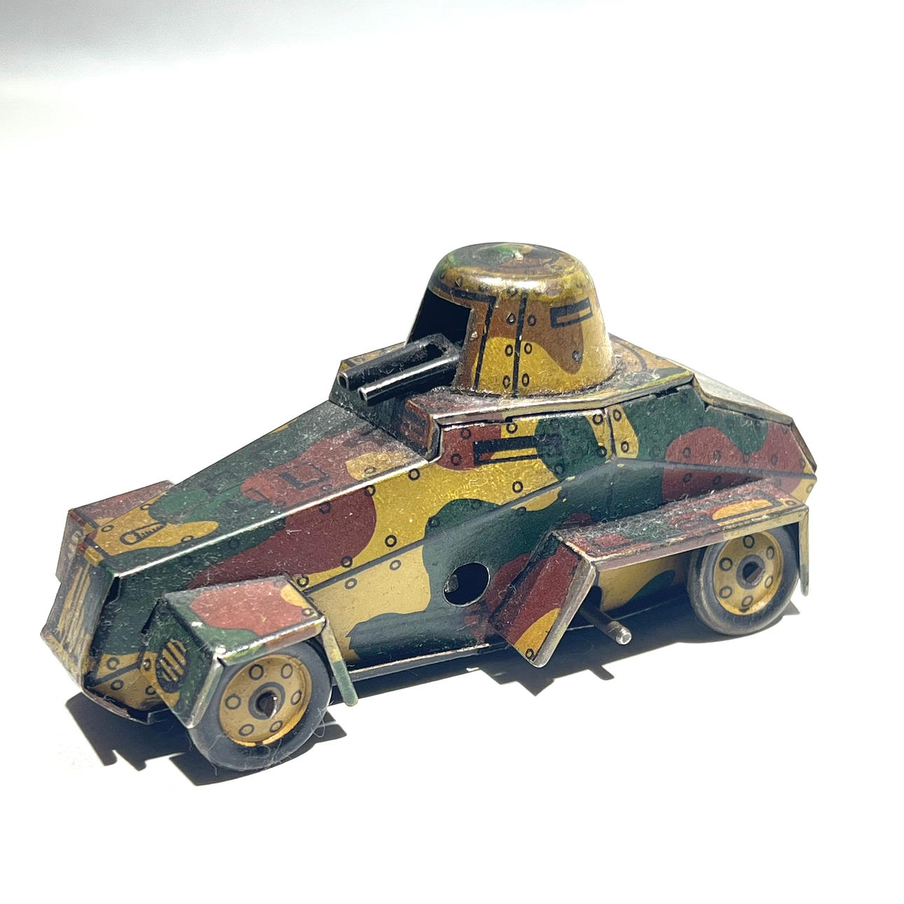 Foreign. Tin toy tank.