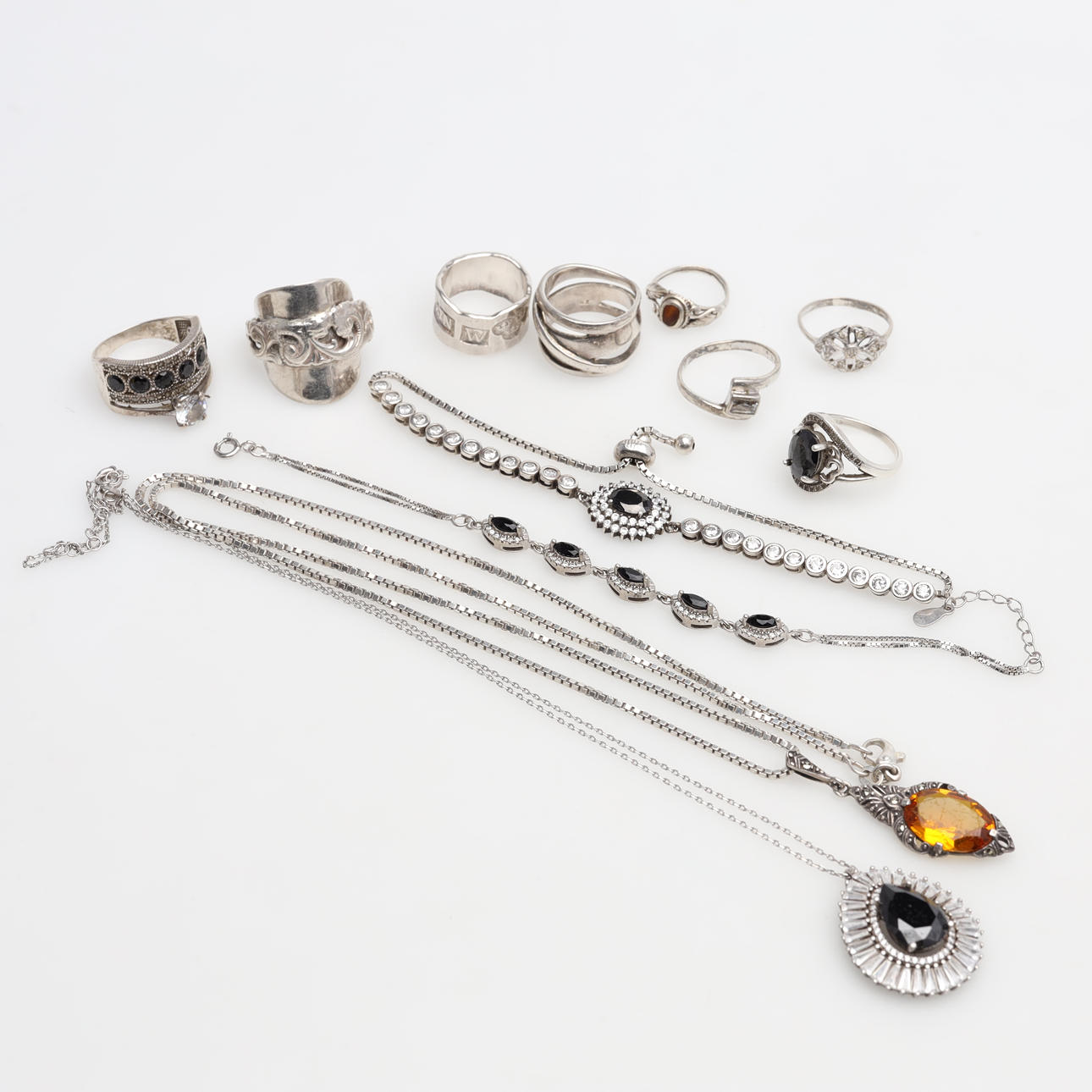 SILBERSCHMUCK 14 Stück Bruttogewicht ca. 78 Gramm.