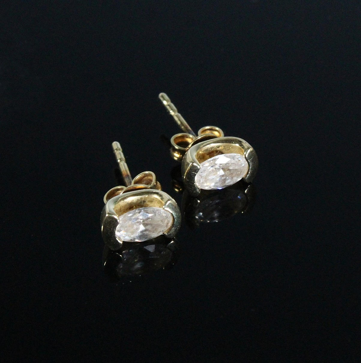 korvakorut, 585, safiiri.