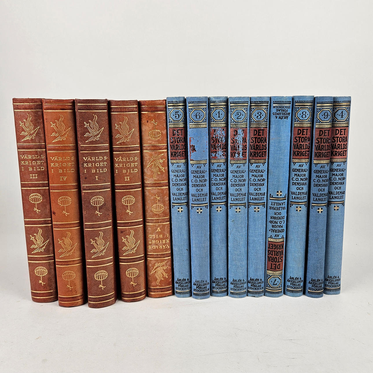 BÖCKER, 14 st, första och andra världskriget.