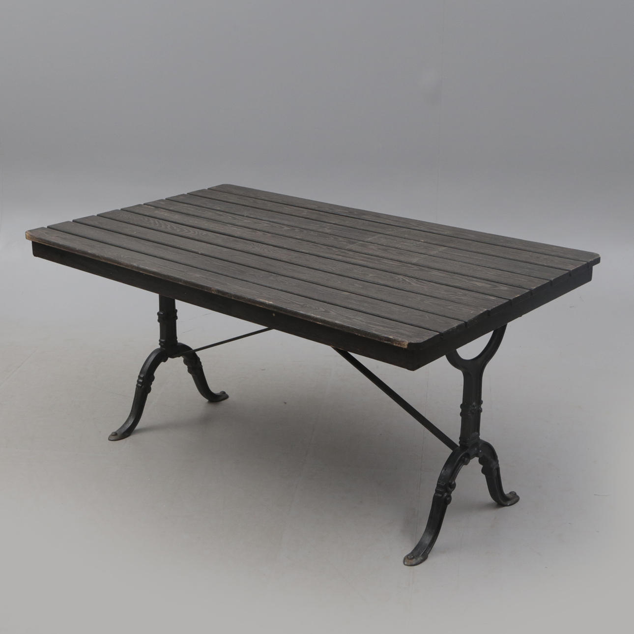 GARTENTISCH, Holz, loses Brett.