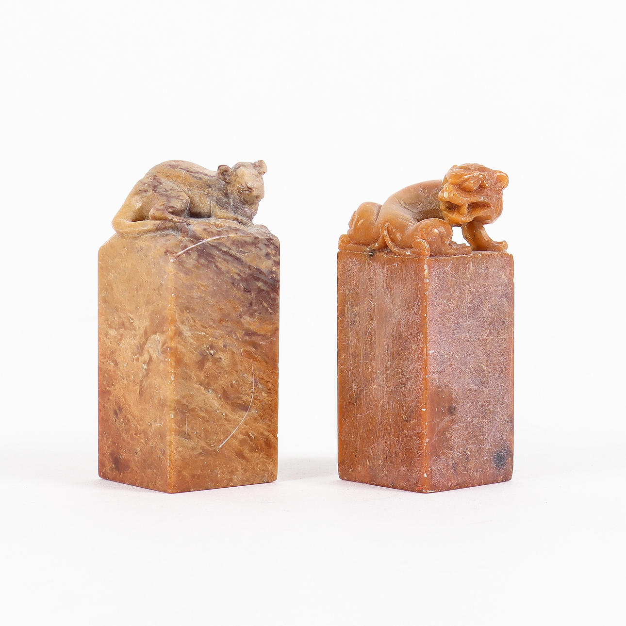 Stensæler, 2 stk. Kina, 20. årh.