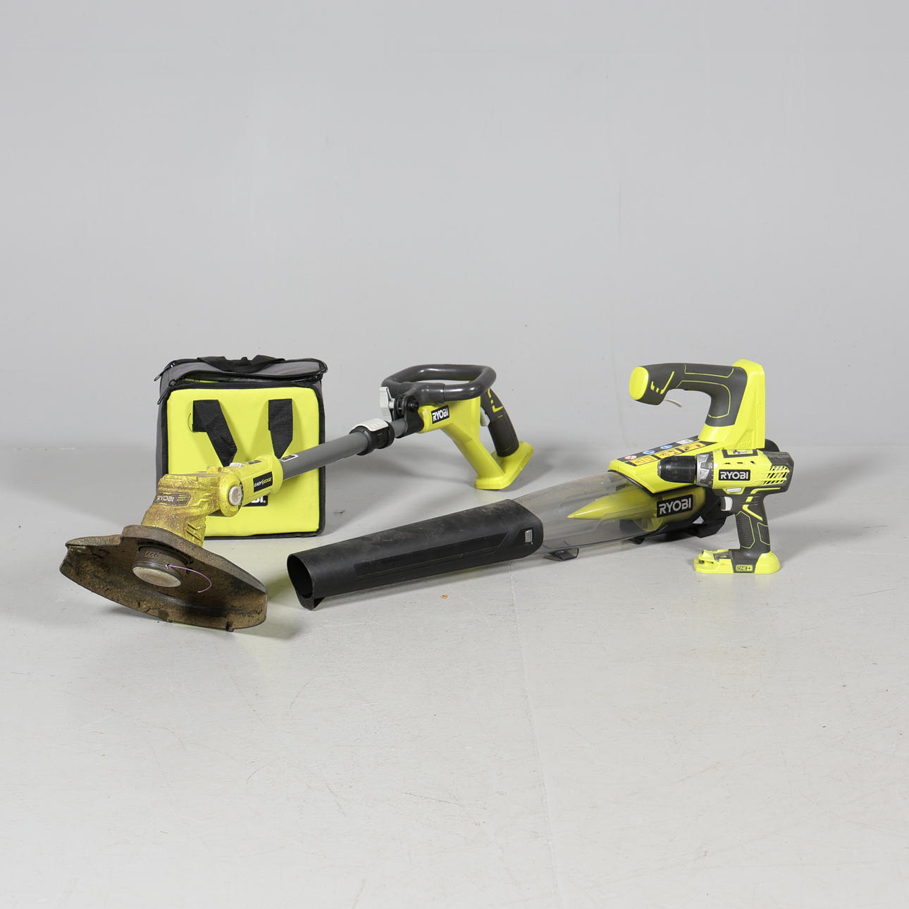 LEAF BLOWER, TRIMMER and SCREWDRIVER with accessories, Ryobi One+.