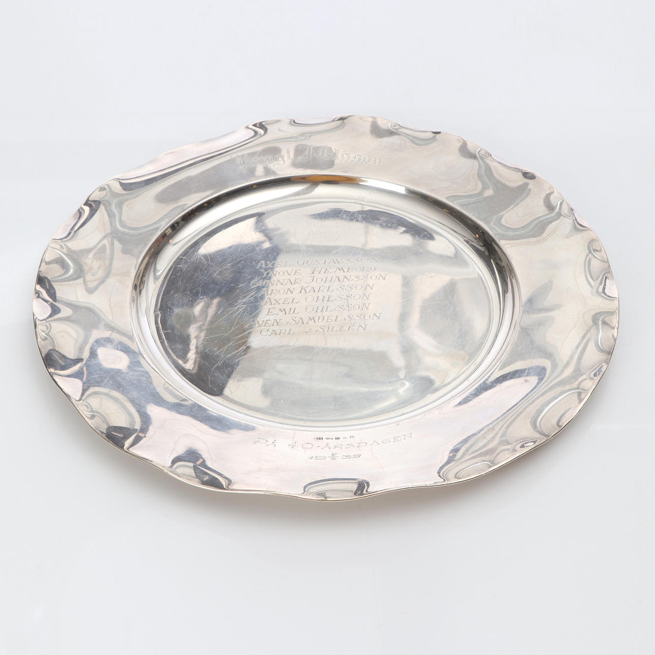 TØNDER. Det er sølv. Vægt ca. 355 gram.