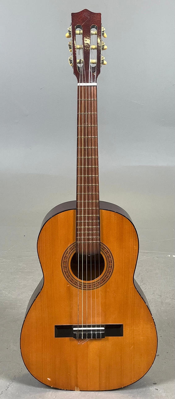 AKUSTISK GITARR, Kumika, Japan.