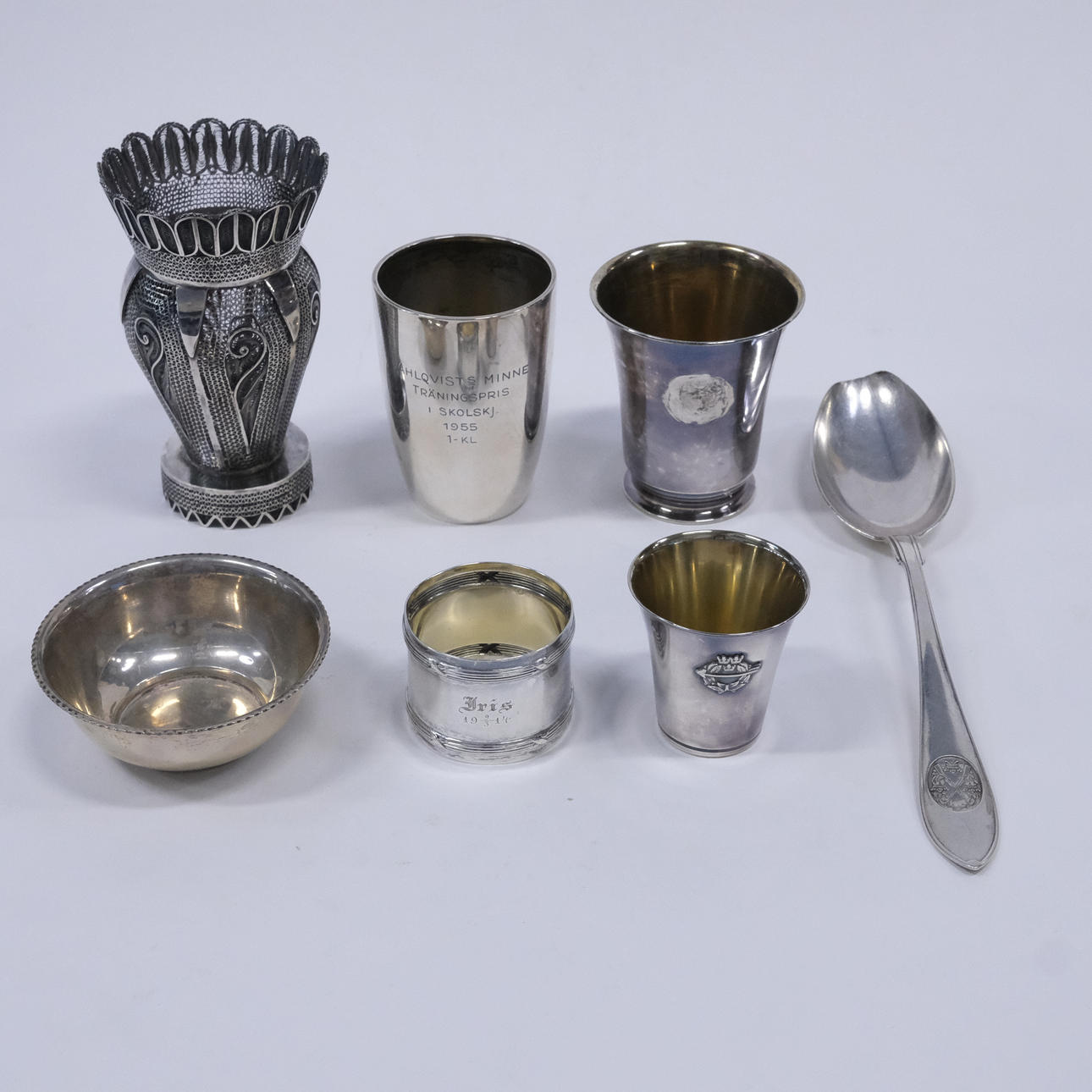 SØLVVARER, SYV STYKKER.