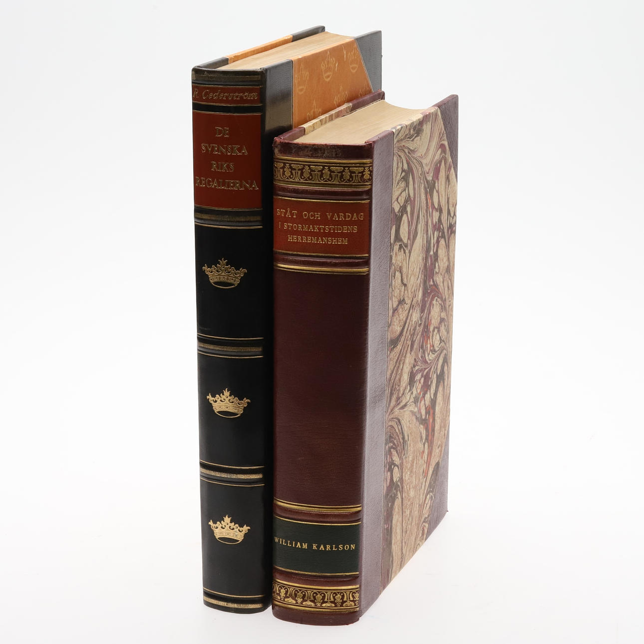 Kaksi kirjaa, Ruotsin historia.