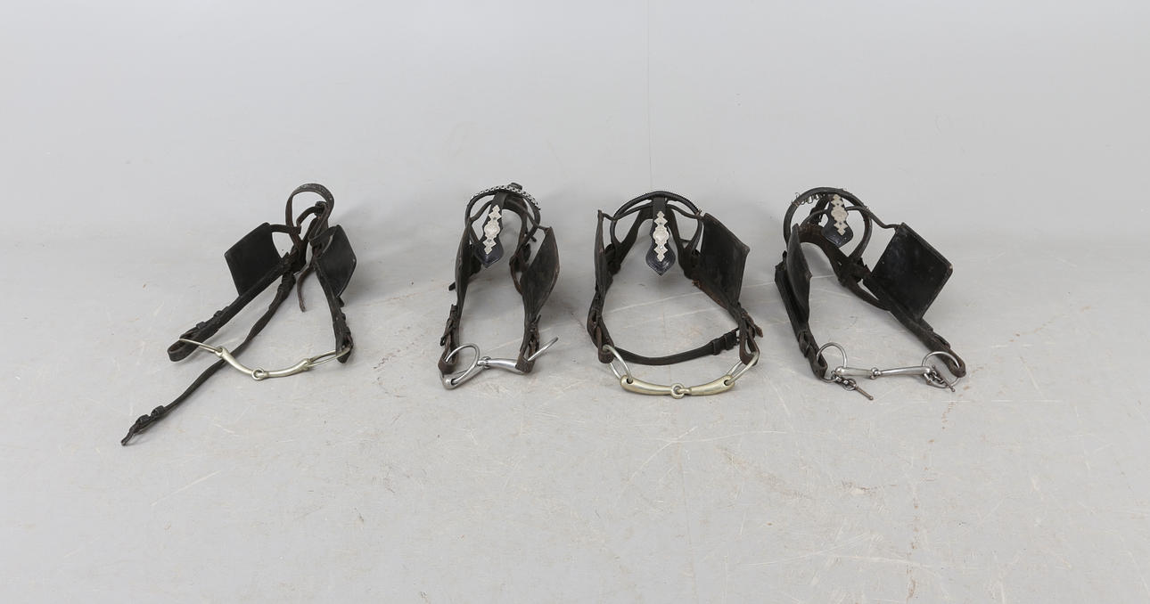 RIDTILLBEHÖR, 4 st.