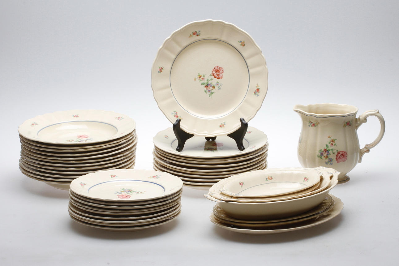 MATSERVIS, 40 delar, flintgods, "Gunhild", Rörstrand, 1940-tal.