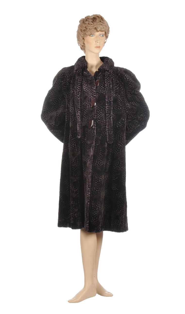 Ladies coat, model Rosi, overall/monza printed.