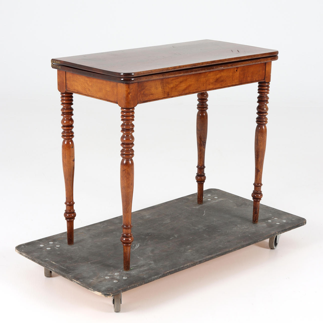 A Neo-Renaissance gaming table, 18th/20th century.