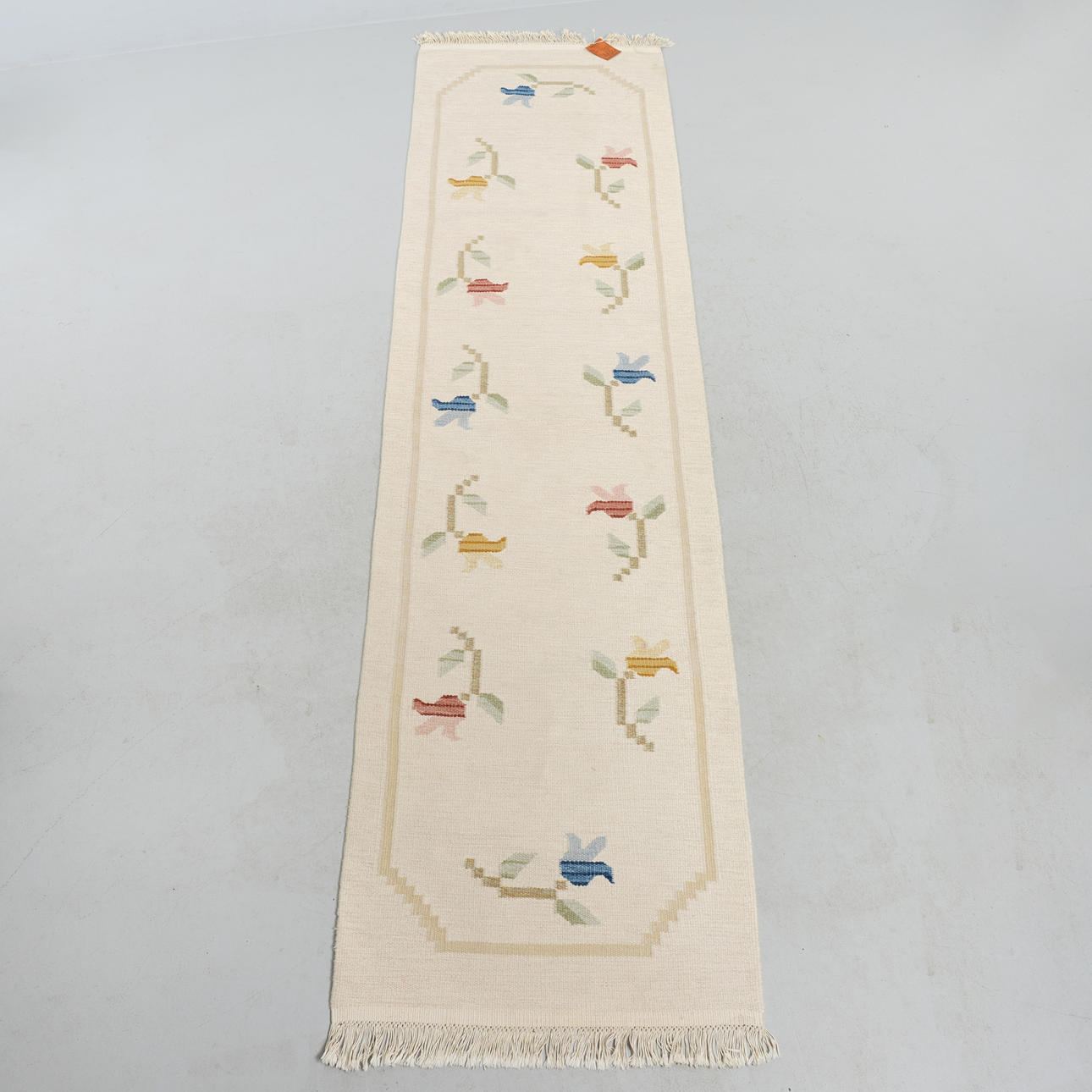 GALLERITÆPPE, flet, 300 x 80 cm.