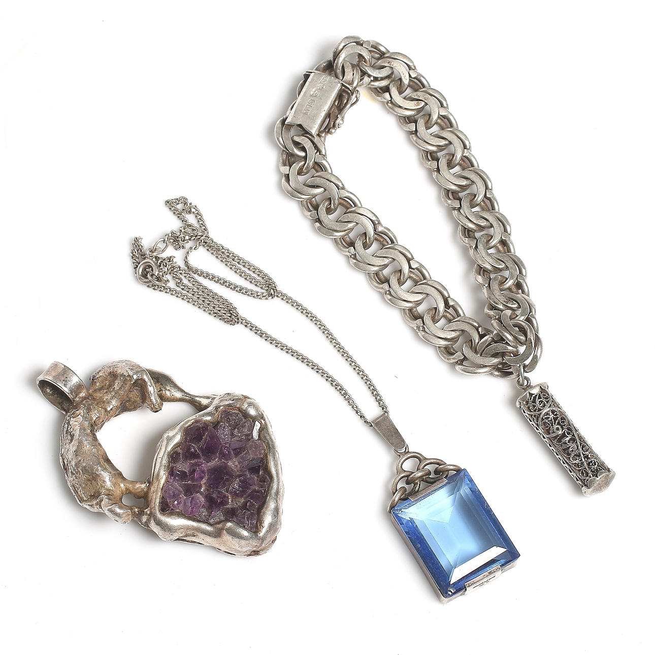 HÄNGEN och ARMBAND, 3 delar, silver och försilvrat tenn och ametister, Bruttovikt 125 gram.