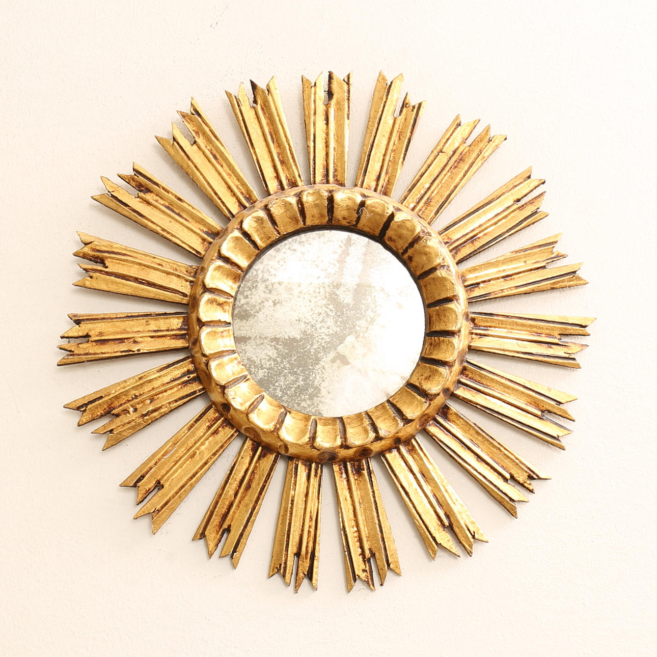 Solspejl i træ, anden halvdel af det 20. århundrede.