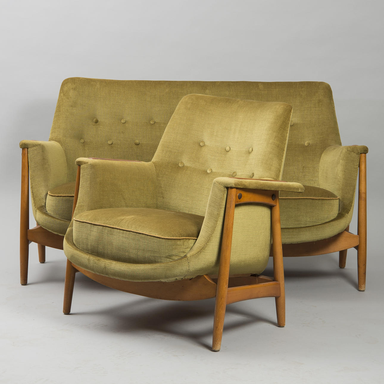 SOFFGRUPP, teak/bok med grön plyschklädsel, 1900-talets mitt.