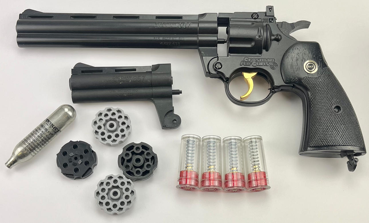 KOHLENSÄUREREVOLVER, Modell 357, Crosssman Air Guns.