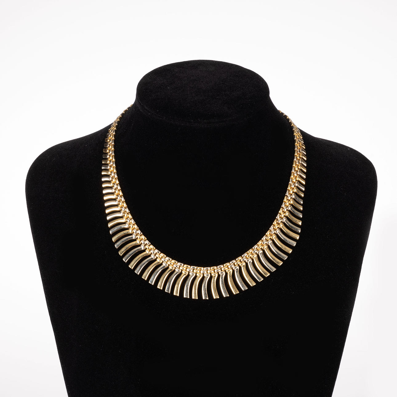 COLLIER, 18K guld, Italien.