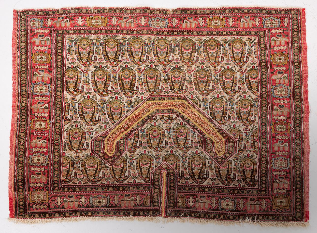 KAMELSADEL, textil, mått ca 112 x 92 cm.