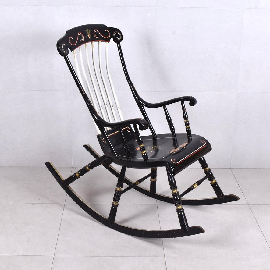 GUNGSTOL, bemålat trä, 1900-tal.