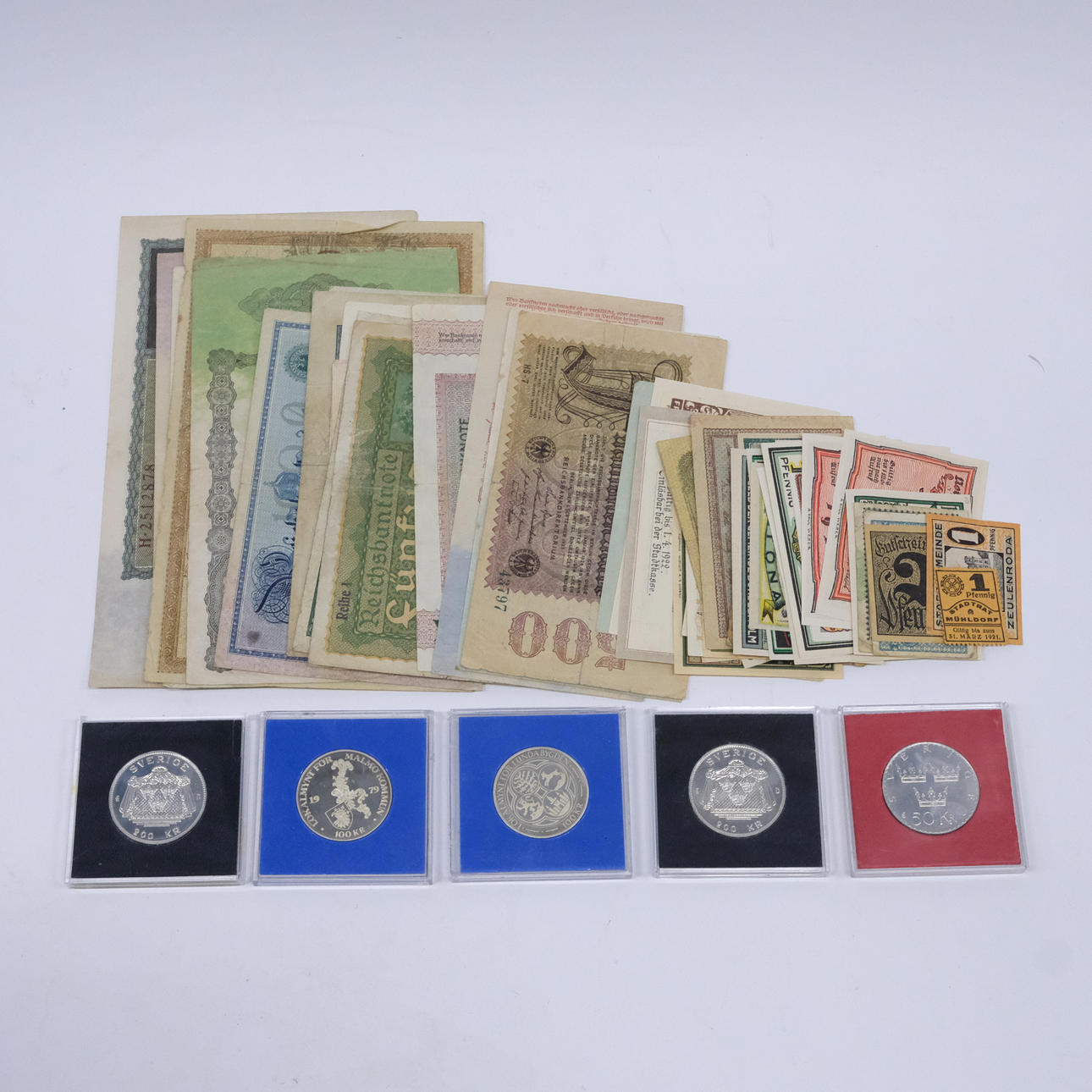 MØNTER OG PENGESEDLER, SVERIGE OG TYSKLAND.