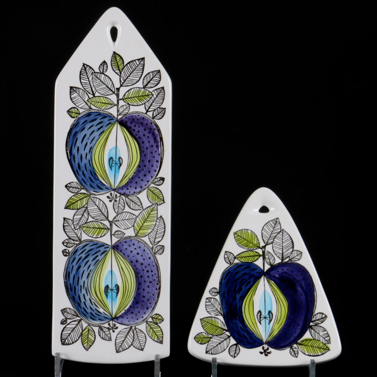 SKÄRBRÄDOR, 2 st. Porslin, Marianne Westman, "Eden", Rörstrand.