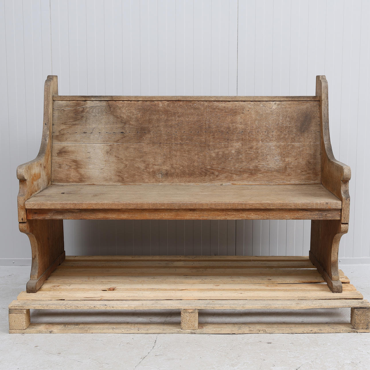 Un banco de madera, Kristianstad, siglo XIX.