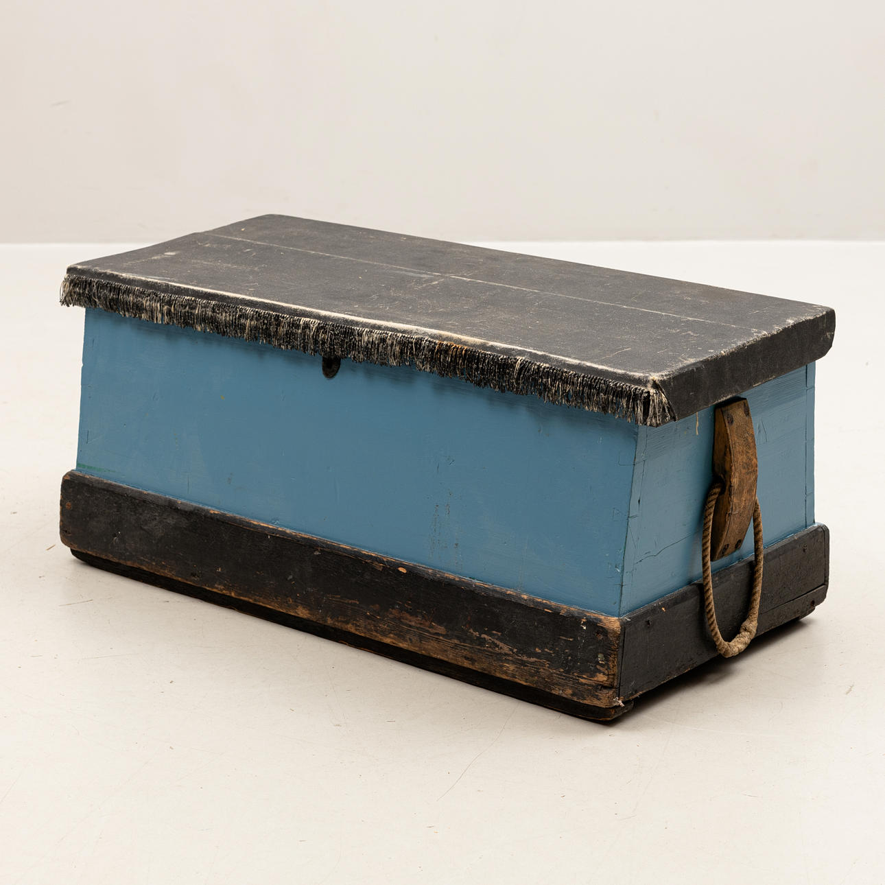 A 18th/20th century sailor's chest.