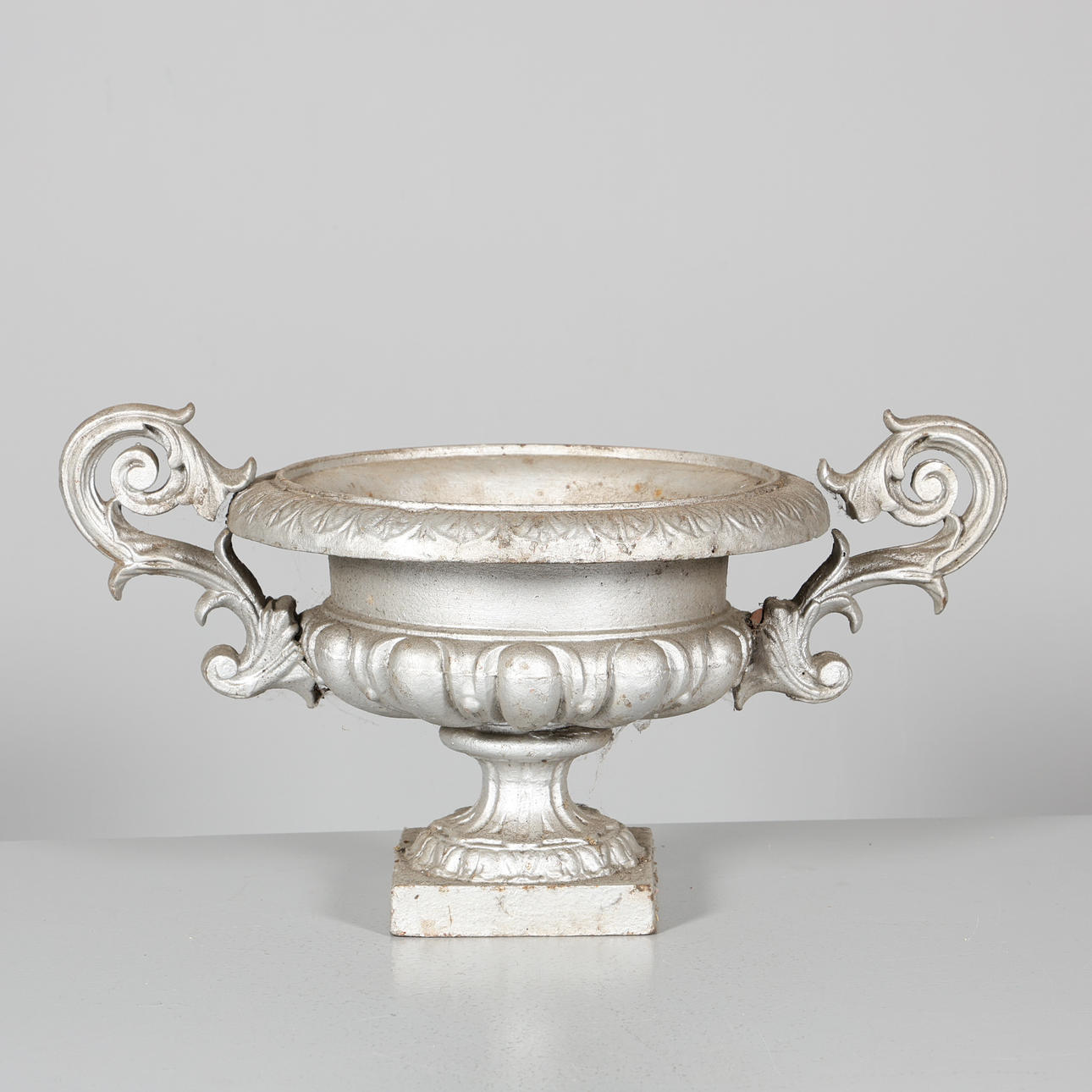 AUSSENFUTTER, Metall.