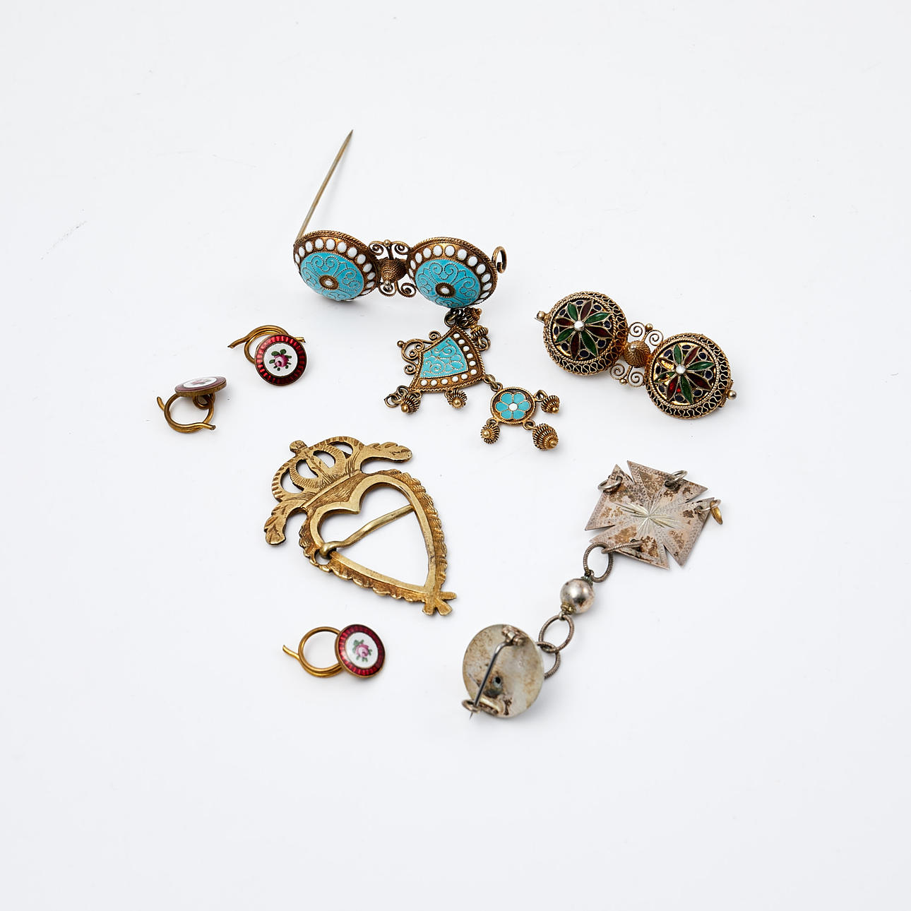 MODESCHMUCK, 7-teilig, Silber, Edelmetall und Emailarbeit.