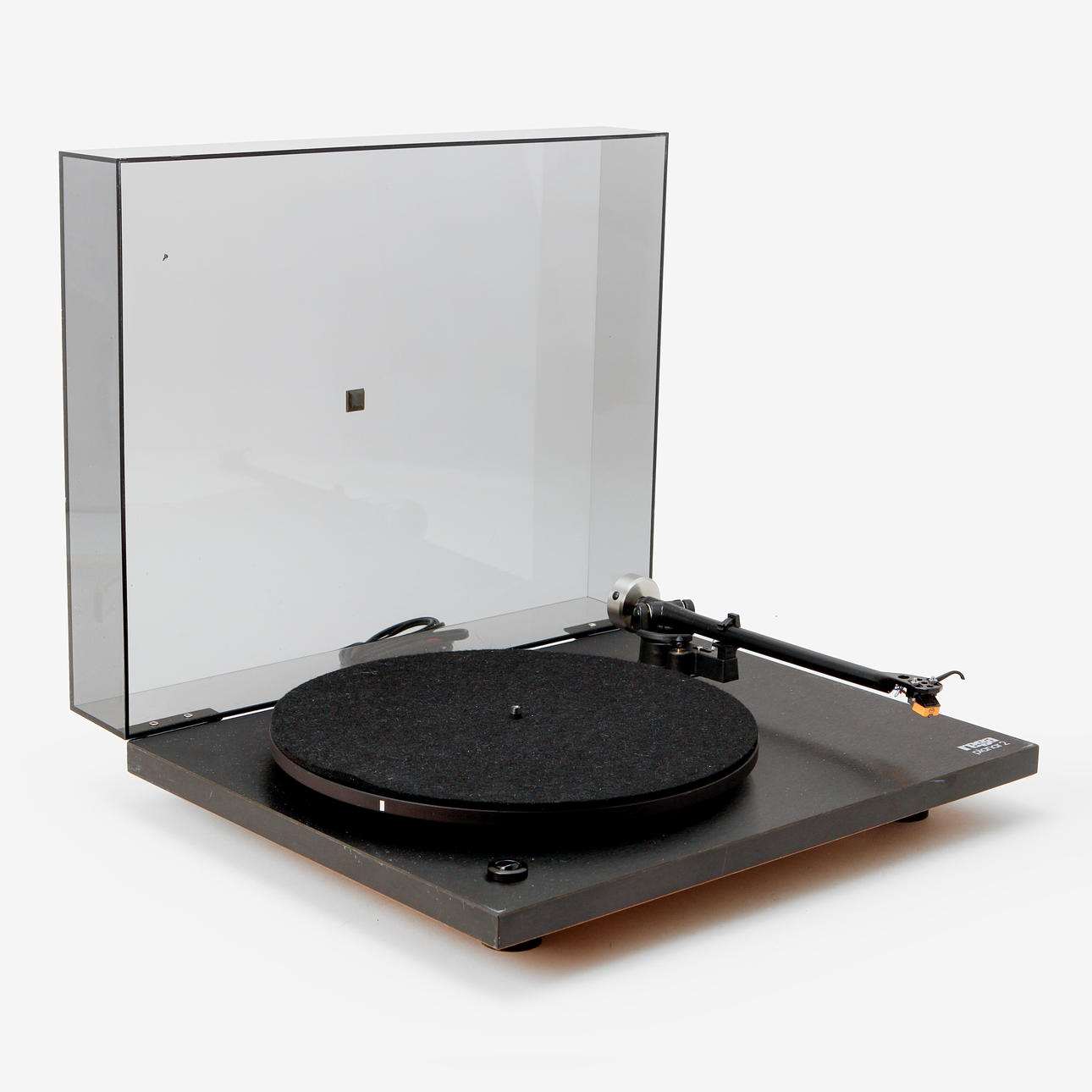 TURNTABLE, “Planar 2", Rega.