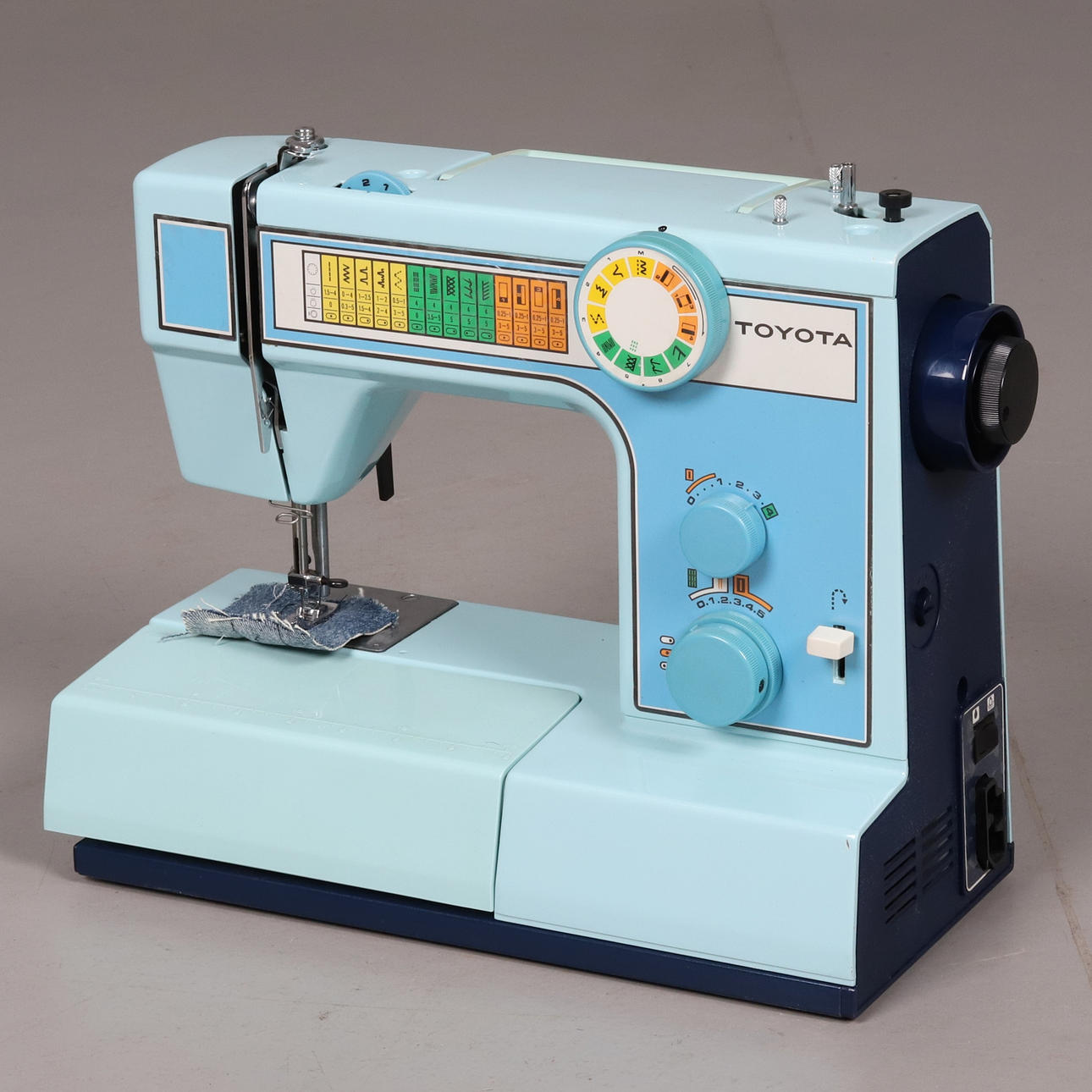 A sewing machine, Toyota model 2600, 1990s.