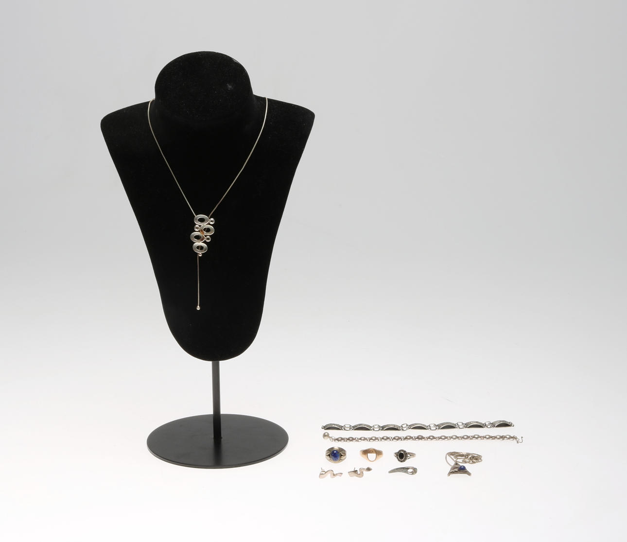SAMLING SMYCKEN, silver, 1900-tal.