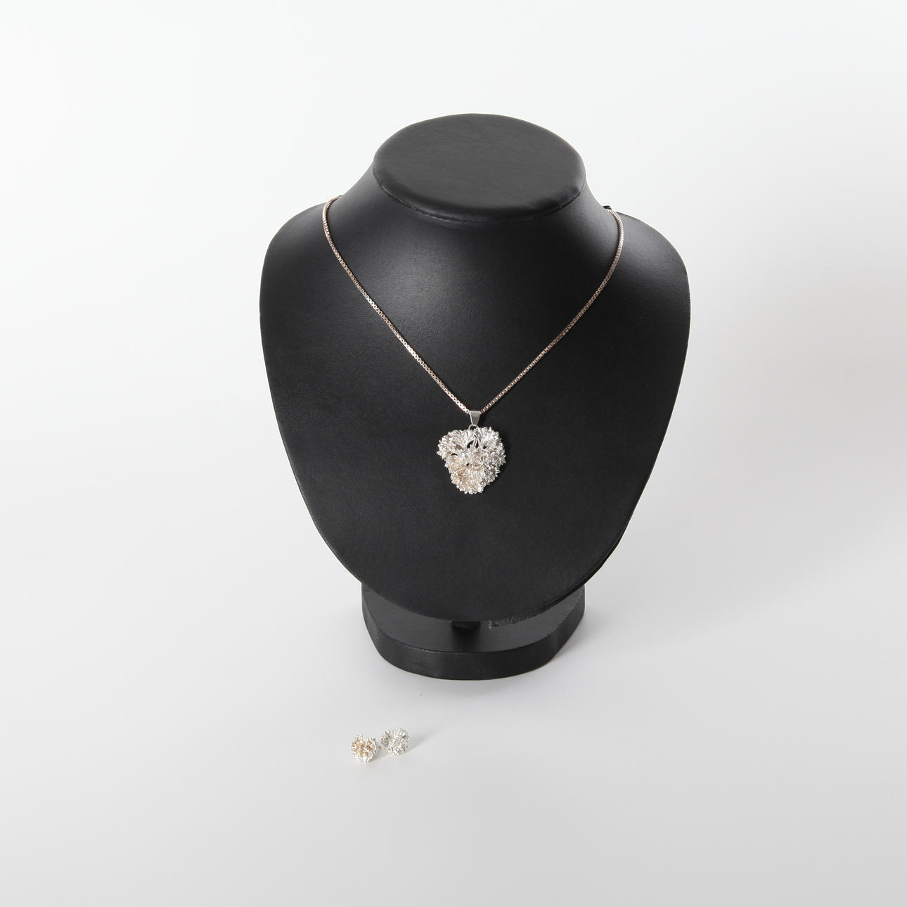 SØLVSMYKKESÆT, 3 stk., Flora Danica, Danmark.