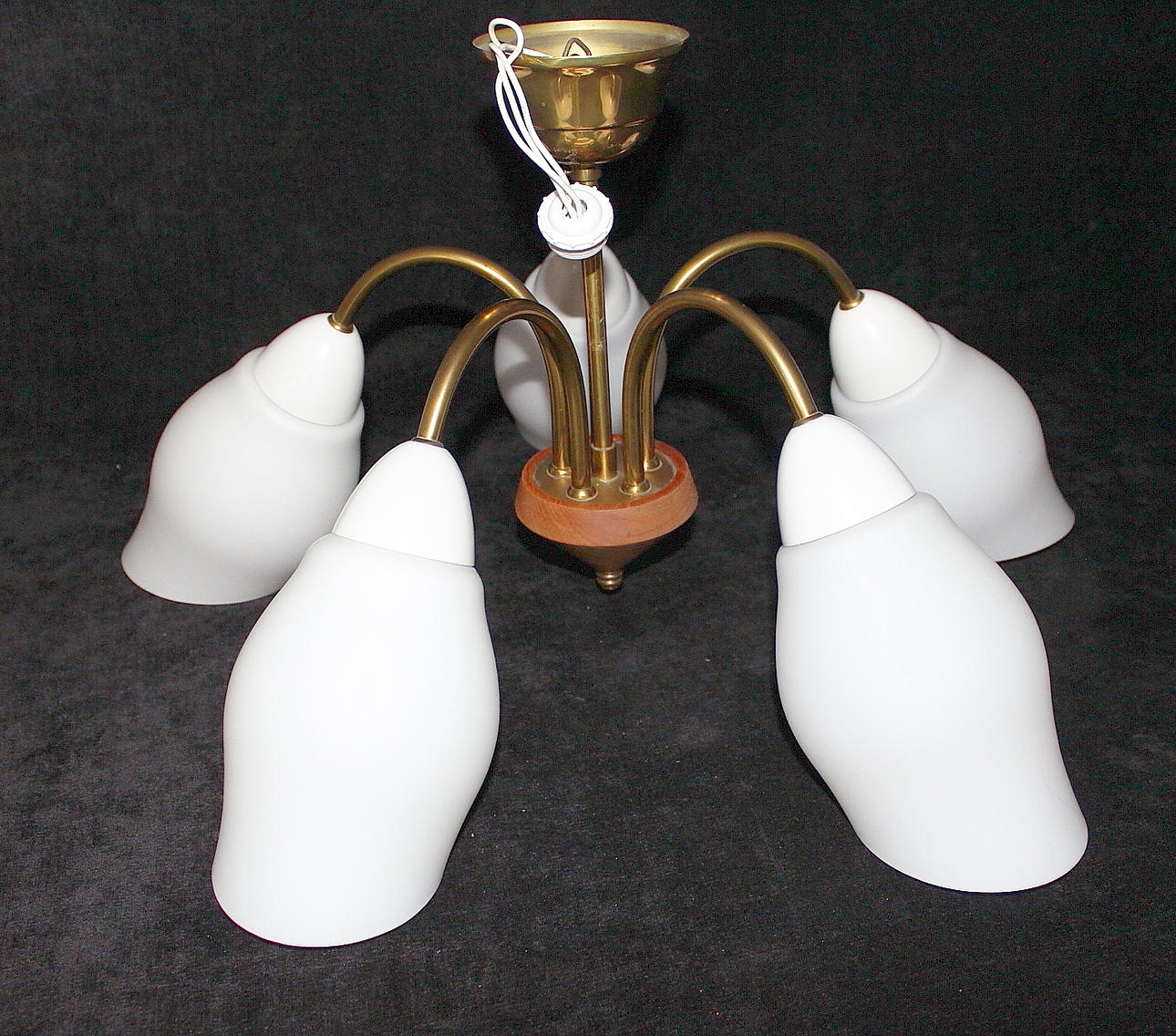 LAMPA, teak, mässing, opalinglas, 1950-tal.