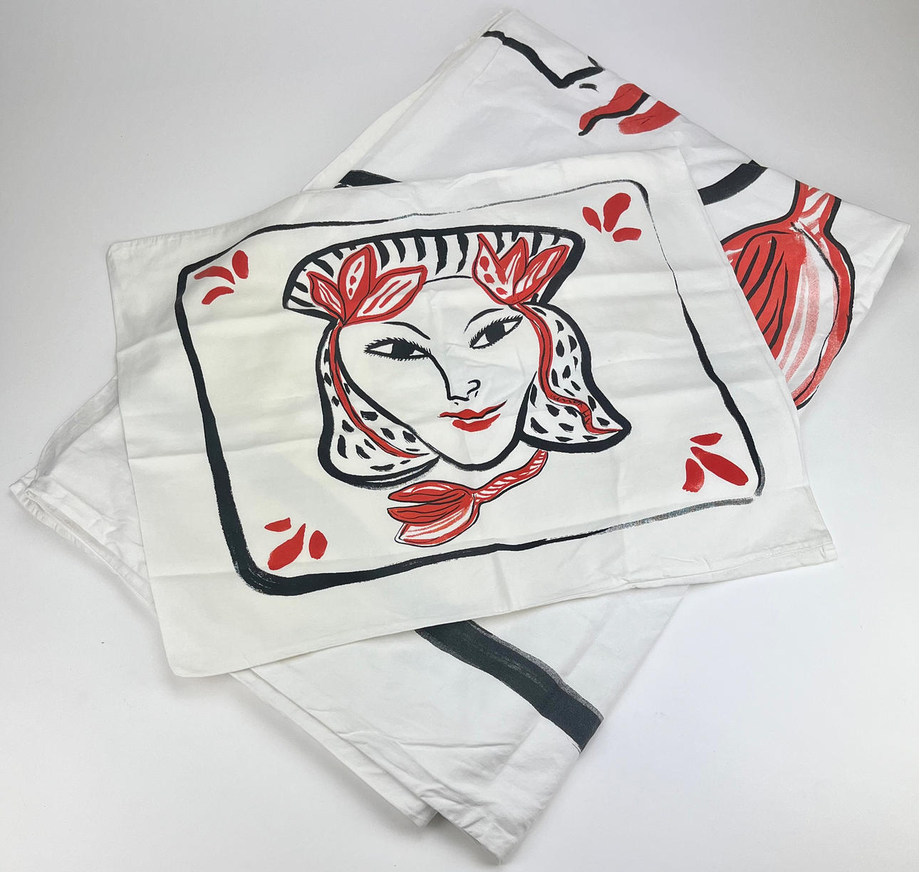 Sengesæt, 2 dele, Ulrica Hydman-Vallien.