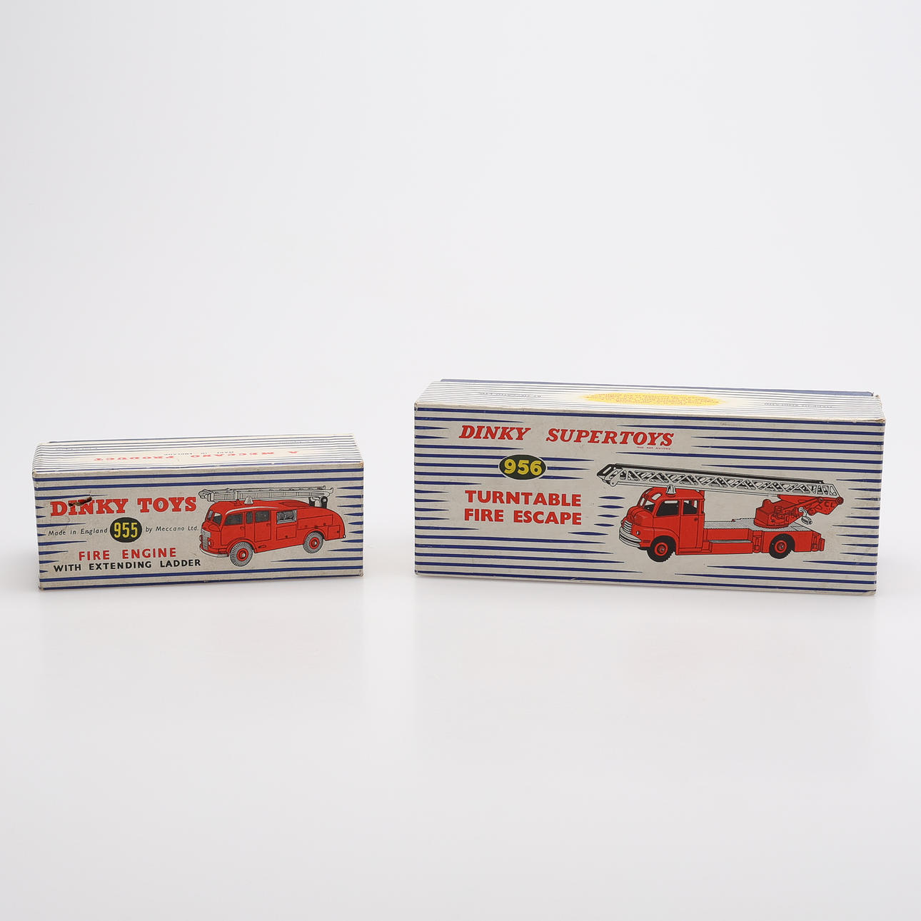 MODEL FIRE TRUCKS, 2 PCS, MODEL 955 & 966, DINKY SUPERTOYS BY MECCANO.