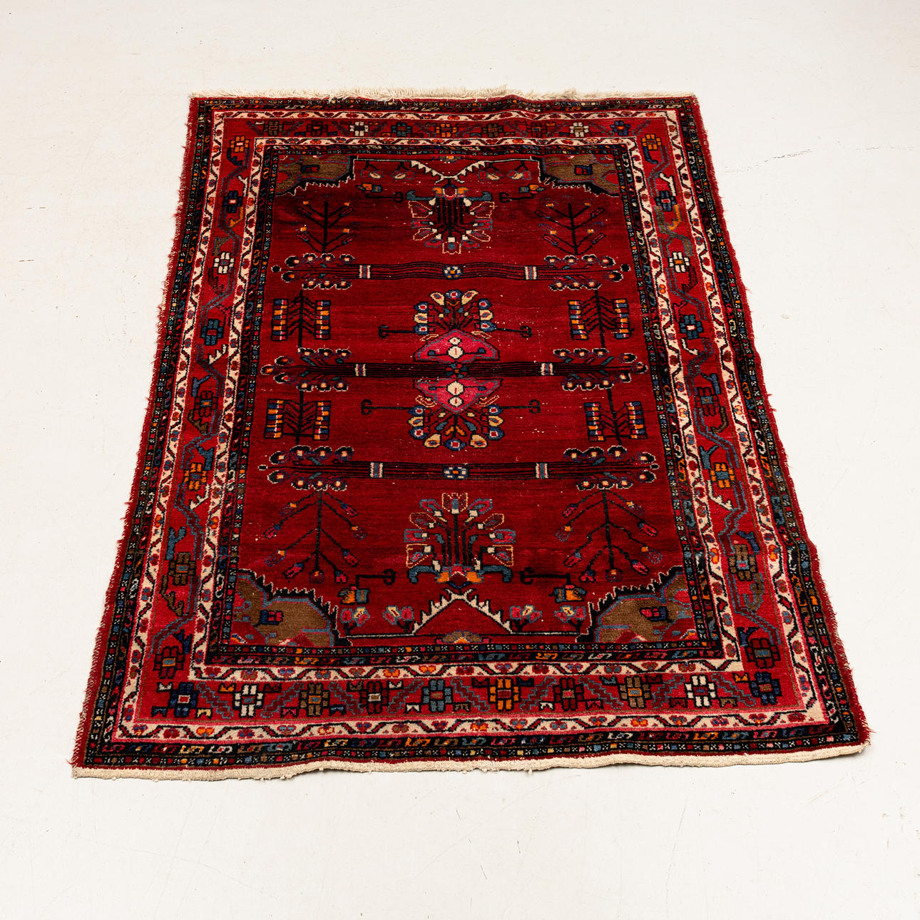 TÆPPE, orientalsk, ca 192 x 139 cm.