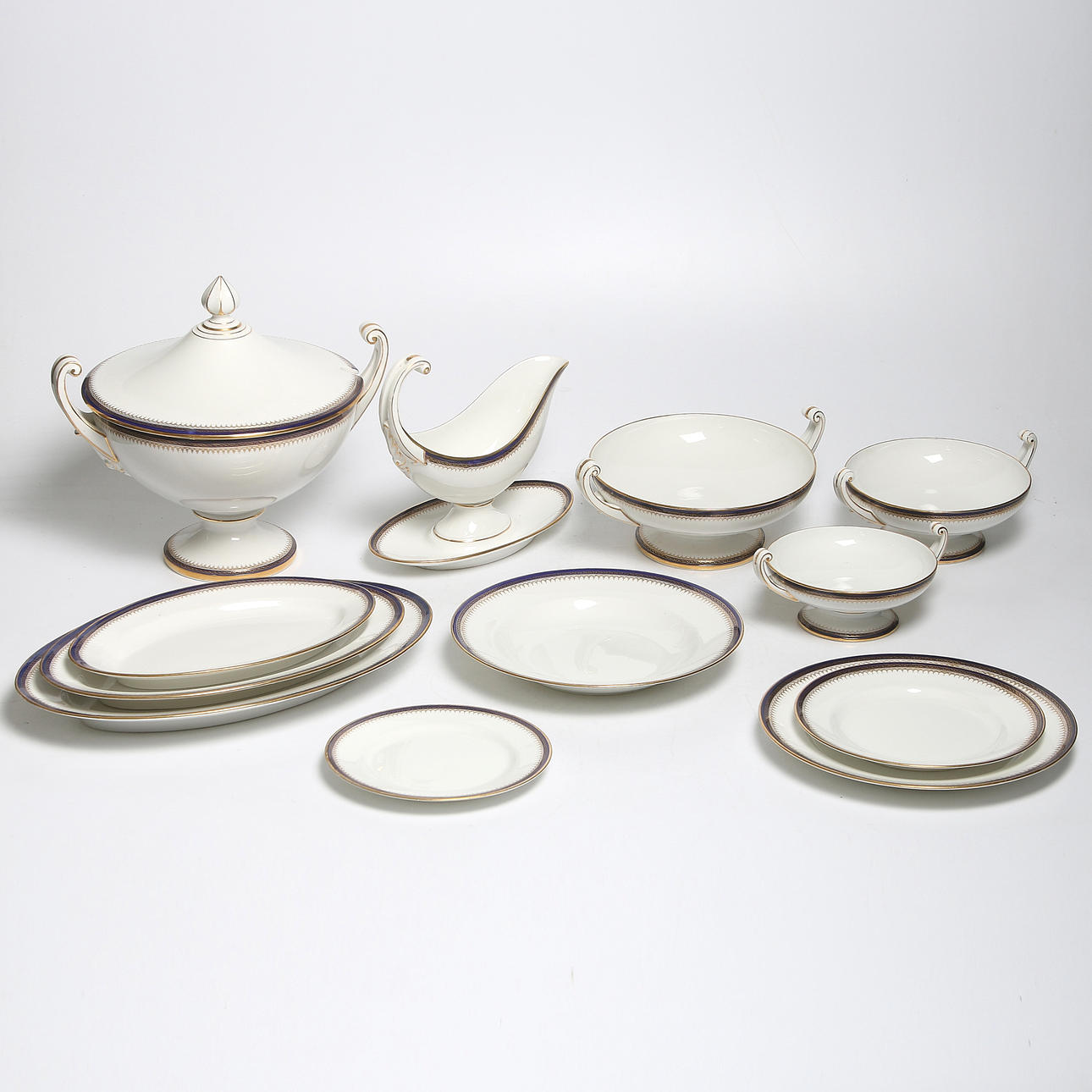 MATSERVIS, 50 delar, porslin, "Empire", Rörstrand, omkring sekelskiftet 18/1900.