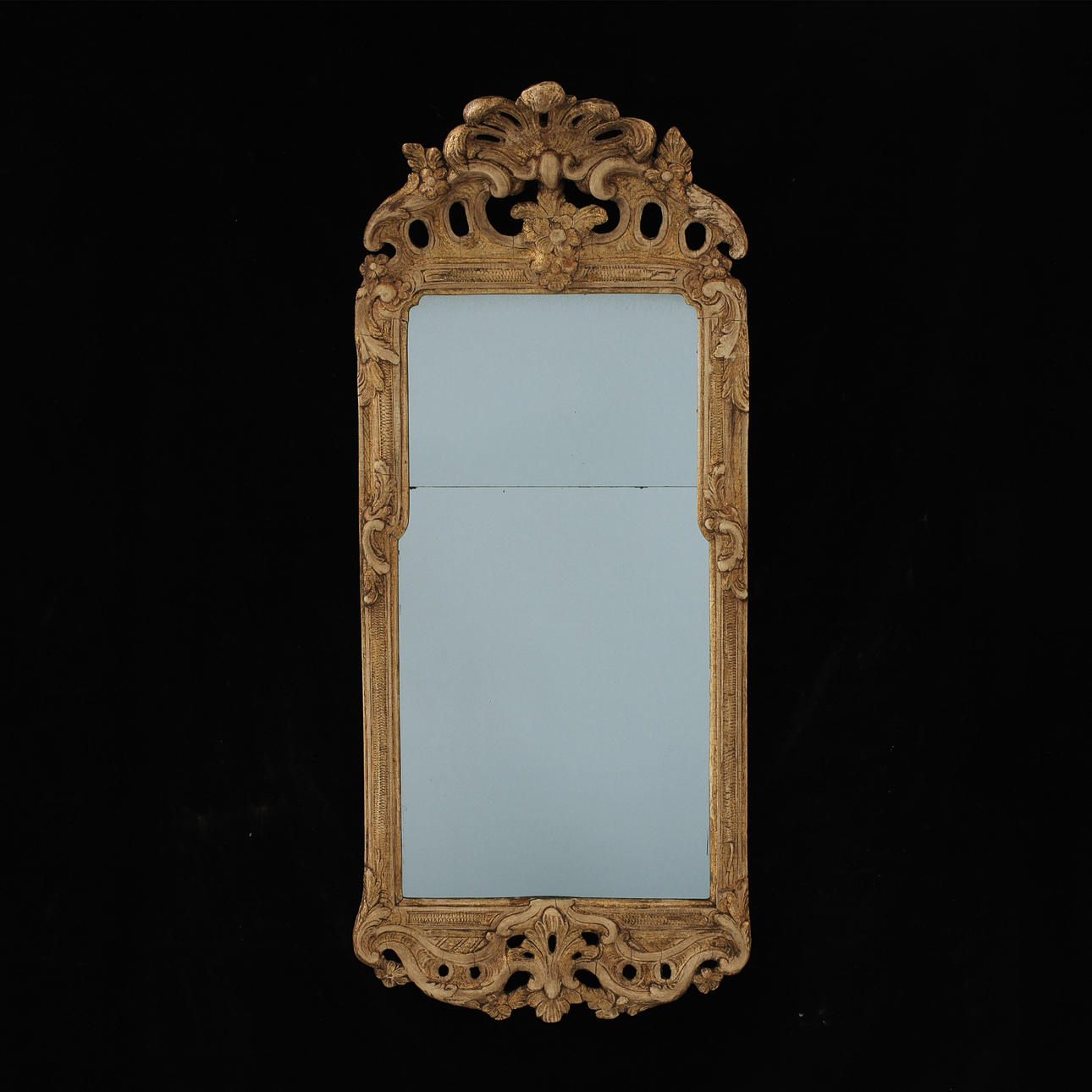 SPEGEL, förgylld och bronserad. Rokoko, stämplad Niclas Meunier (1730-1797), Stockholm.
