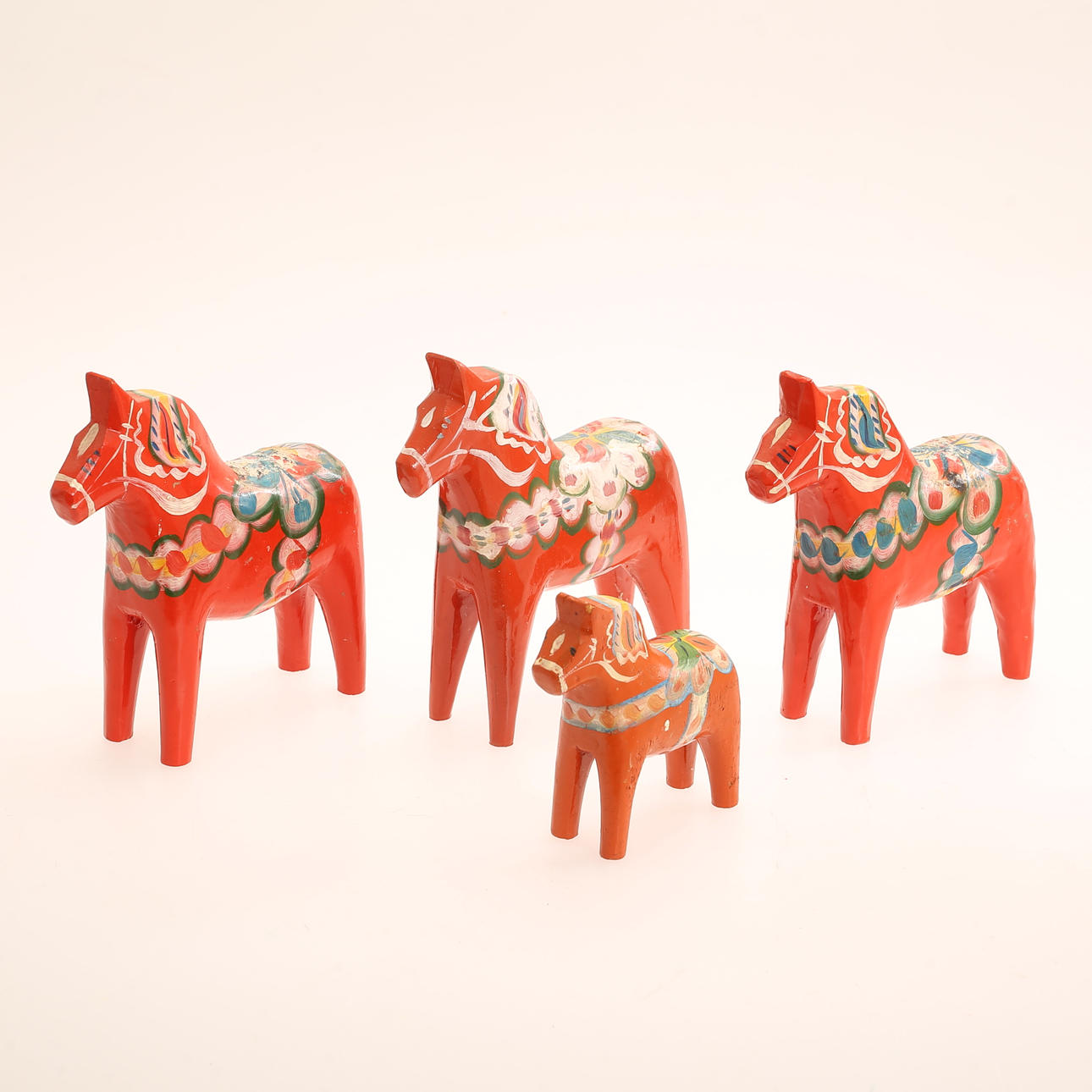 DALA HORSES, 4 Stück, 20. Jahrhundert.